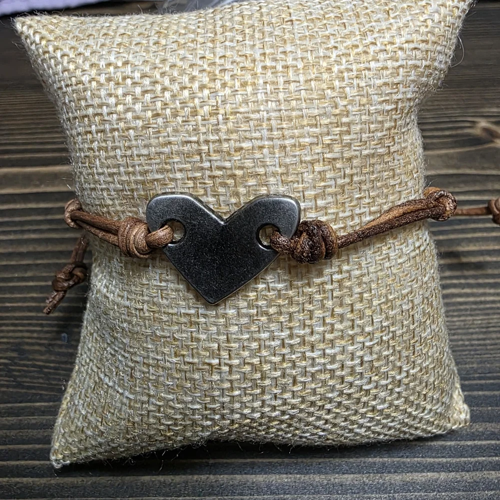 Heart Charm Leather Bracelet - Picture 1 of 1